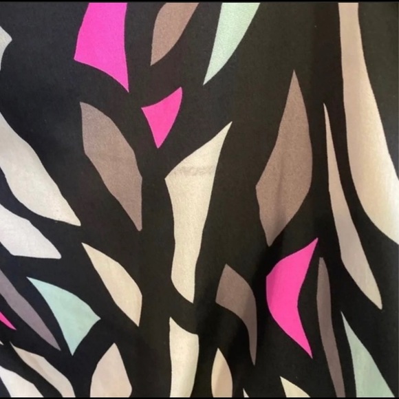 Millie of New York Italian Silk geometric minidress 4 EUC - Picture 6 of 7